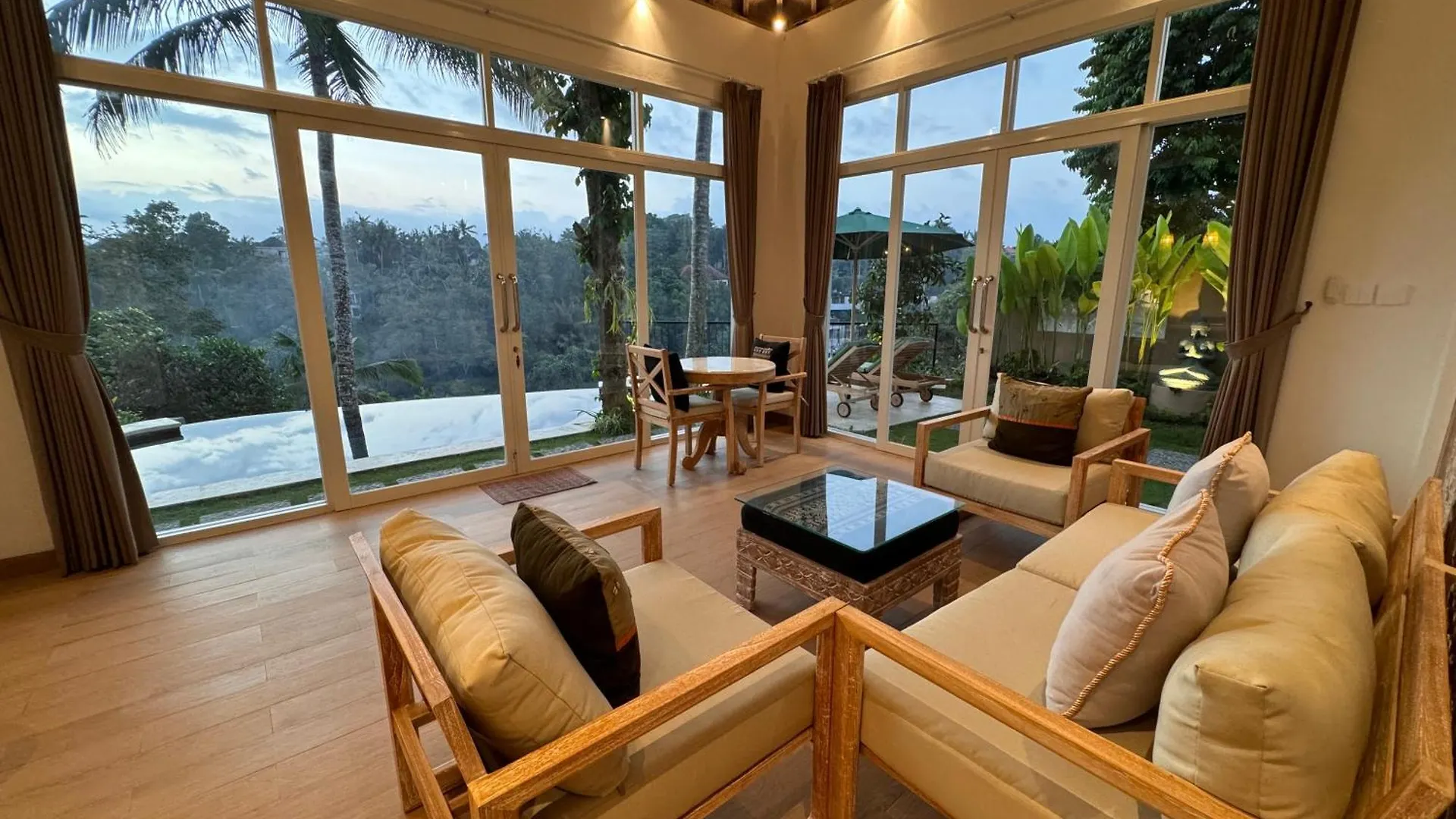 Suara Jiwa Luxury Villas With Private Pool Ubud   Ubud (Bali)